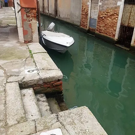 Blueyellow In Cannaregio Air Conditioning Wifi Apartment Venice